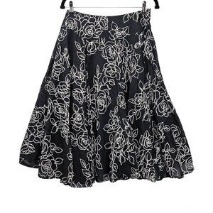 💥Jones New York Floral Black & White Full Skirt
